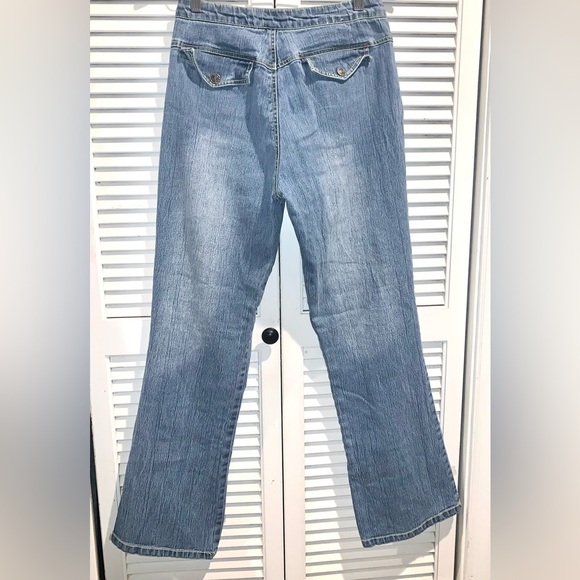 Vintage Adolfo Blue Flare Jeans with Classic Denim Style - Picture 5 of 6